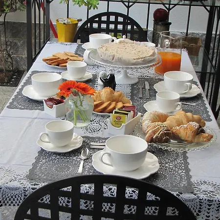 Maison D'este * Casnate con Bernate