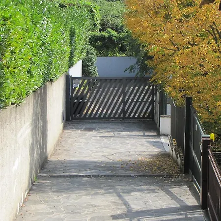 Panzió Maison D'este Casnate con Bernate